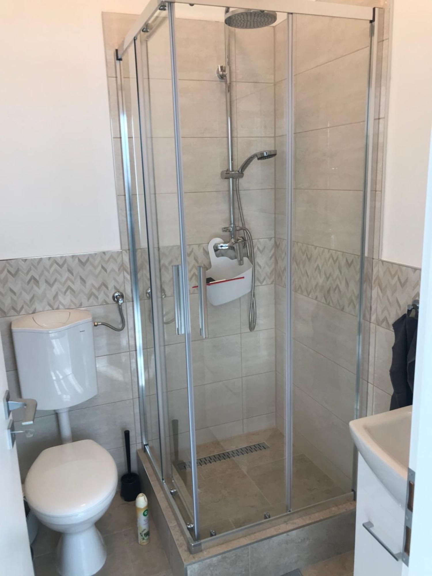 Beautiful Newly Refurbished Studio,fully Equipped Walking Distance To The Park Where Will Find The World Famous Szechenyi Thermal Bath Spa, Museums , And The Capital Circus , Ac, Smart Tv, High Speed Internet
