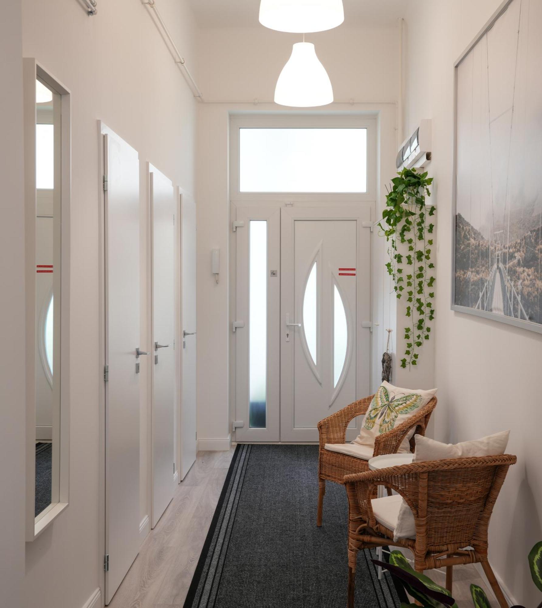 Beautiful Newly Refurbished Studio,fully Equipped Walking Distance To The Park Where Will Find The World Famous Szechenyi Thermal Bath Spa, Museums , And The Capital Circus , Ac, Smart Tv, High Speed Internet Apartment